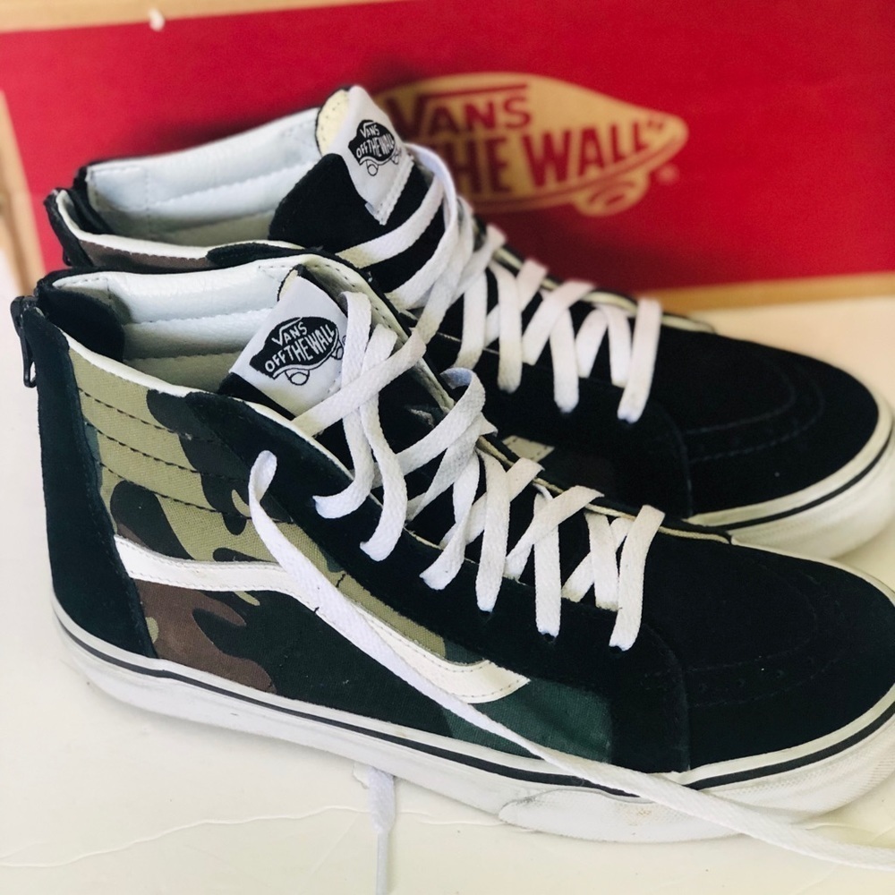 Vans Sk8-Hi Black & woodland Camo shoes